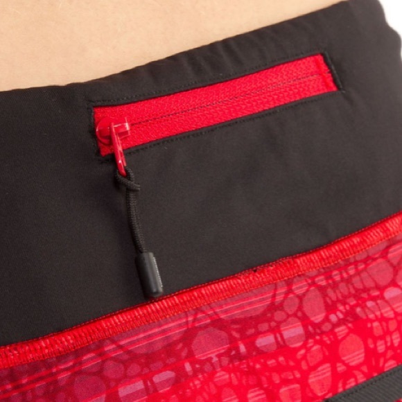 🦄 Lululemon Run: Speed Short in Make Davie Run Crazy Print / Black - Picture 3 of 8